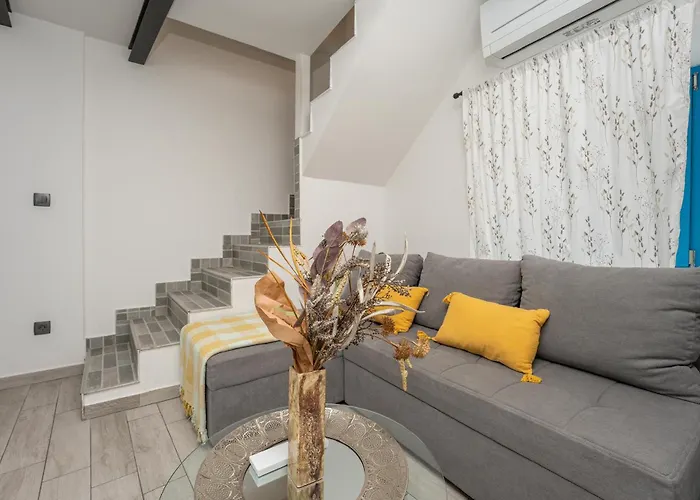 Old Town Seaside House דירה *